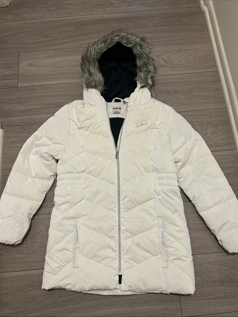 Hurley White Hooded Puffer Coat with Faux Fur Trim